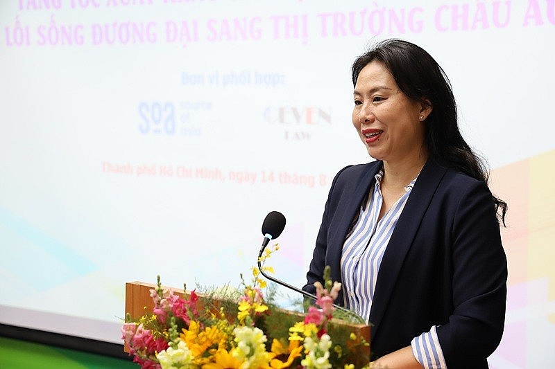 Bà Hồ Thị Quyên, Phó Giám đốc Trung tâm Xúc tiến Thương mại và Đầu tư TP. HCM phát biểu khai mạc Hội thảo Bà Hồ Thị Quyên, Phó Giám đốc Trung tâm Xúc tiến Thương mại và Đầu tư TP. HCM phát biểu khai mạc Hội thảo