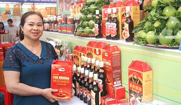 Năm 2019, nước mắm Phú Khương được công nhận đạt tiêu chuẩn OCOP 3 sao Năm 2019, nước mắm Phú Khương được công nhận đạt tiêu chuẩn OCOP 3 sao