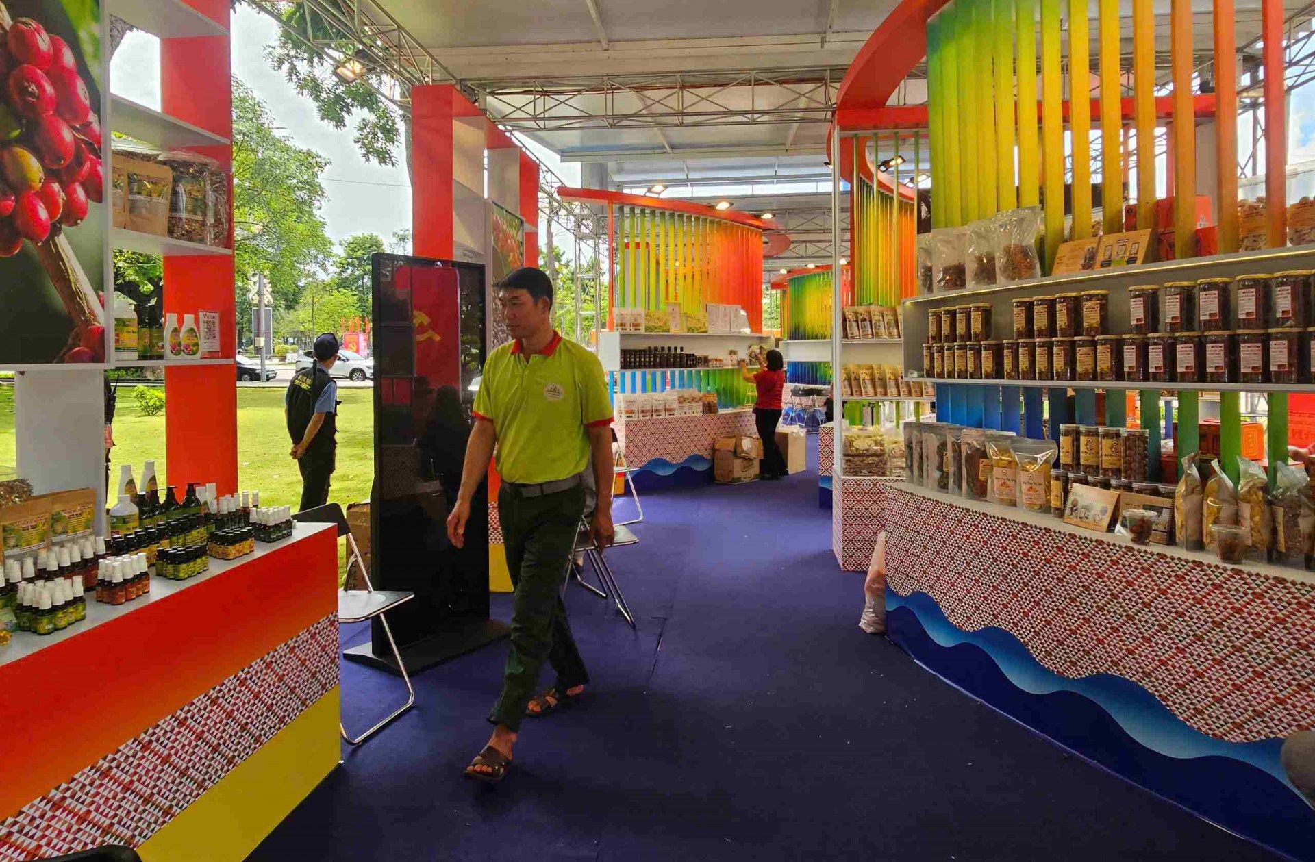 Triển lãm sản phẩm OCOP tạo điểm nhấn chào mừng Đại hội Đảng bộ tỉnh Gia Lai lần thứ I