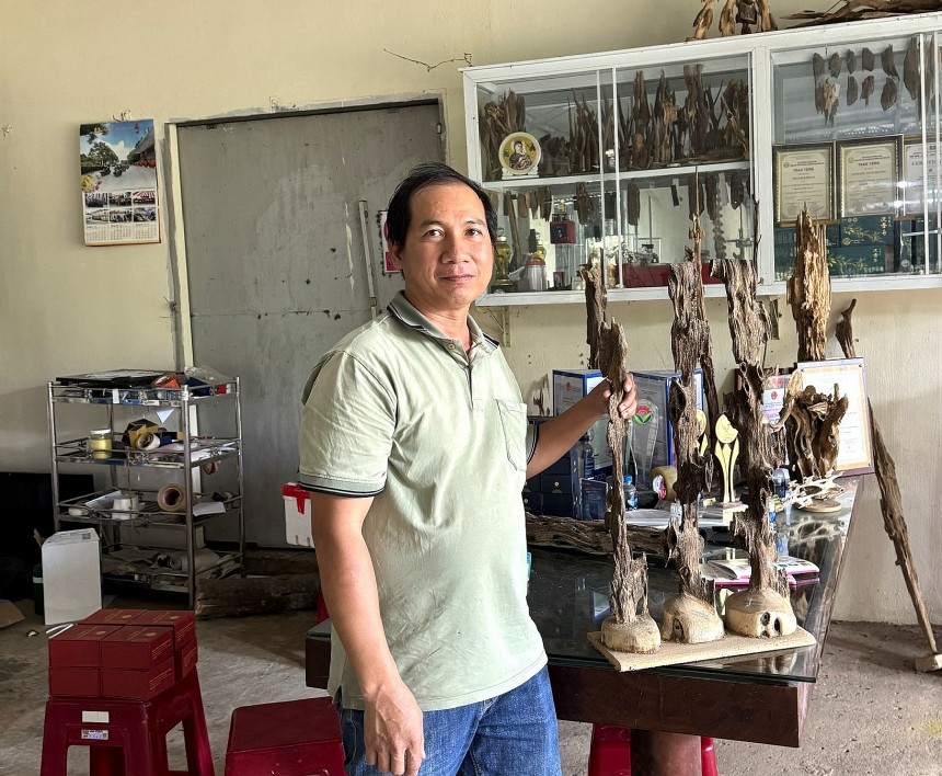 Là người tiếp quản mới của doanh nghiệp, ông Trương Tuấn Vũ, Giám đốc Công ty TNHH MTV Trương Thanh Khoan đã quyết đoán dịch chuyển trọng tâm sang mở rộng kênh tiêu thụ thị trường quốc tế Là người tiếp quản mới của doanh nghiệp, ông Trương Tuấn Vũ, Giám đốc Công ty TNHH MTV Trương Thanh Khoan đã quyết đoán dịch chuyển trọng tâm sang mở rộng kênh tiêu thụ thị trường quốc tế