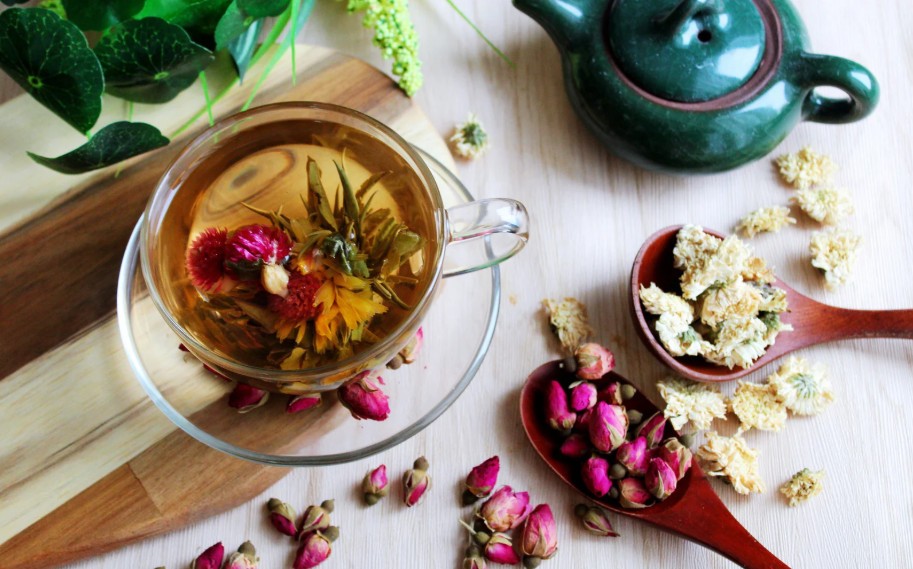 Hoa hồng cổ Huế – hướng đi mới trên vùng đất Sông Vàng Hoa hồng cổ Huế – hướng đi mới trên vùng đất Sông Vàng