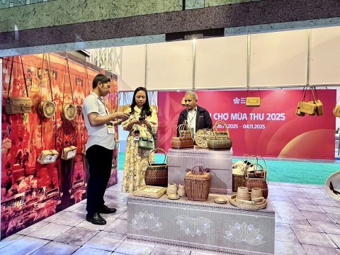 khai thac loi the dia phuong de phat trien san pham cong nghiep nong thon dac trung