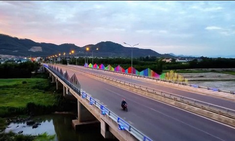 canh vinh phat trien 5 tru cot chinh xay dung do thi cong nghiep hien dai cua gia lai