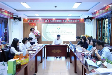 son la cham diem binh chon san pham cong nghiep nong thon tieu bieu nam 2025