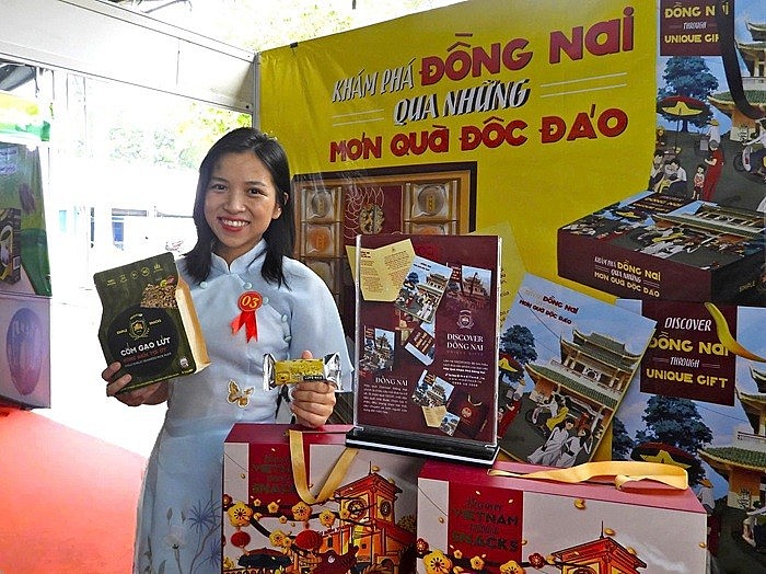 Hội chợ tập trung quảng bá, giới thiệu sản phẩm OCOP, sản phẩm CNNT tiêu biểu, hàng Việt Nam chất lượng cao thuộc thế mạnh các tỉnh, thành vùng Đông Nam Bộ, cũng như cả nước