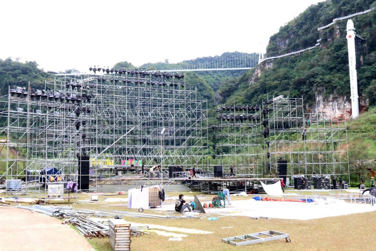 Chuẩn bị chu đáo cho cho đêm chung kết Hoa hậu Du lịch Dân tộc Việt Nam 2025