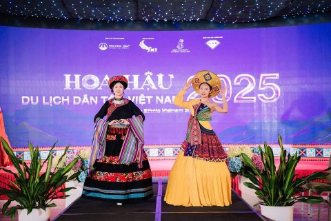 hoa hau du lich dan toc viet nam 2025 moc chau ruc ro cho dem chung ket