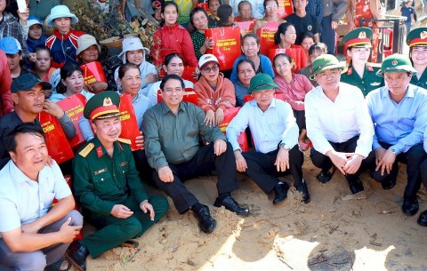thu tuong pham minh chinh chung suc de gia lai som hoi sinh sau bao so 13