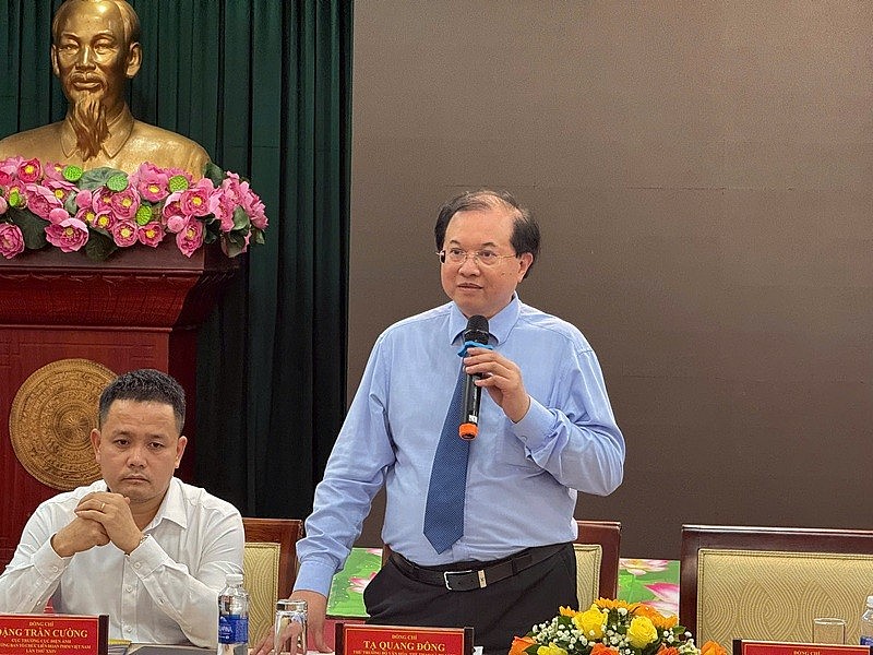 Ông Tạ Quang Đông - Thứ trưởng Bộ Văn hóa, Thể thao và Du lịch đánh giá Liên hoan Phim Việt Nam lần thứ XXIV mang ý nghĩa đặc biệt Ông Tạ Quang Đông - Thứ trưởng Bộ Văn hóa, Thể thao và Du lịch đánh giá Liên hoan Phim Việt Nam lần thứ XXIV mang ý nghĩa đặc biệt