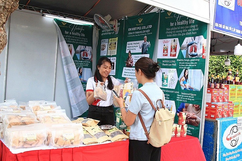 Sôi nổi hoạt động kết nối giao thương tại OCOP TP. HCM năm 2025 Sôi nổi hoạt động kết nối giao thương tại OCOP TP. HCM năm 2025