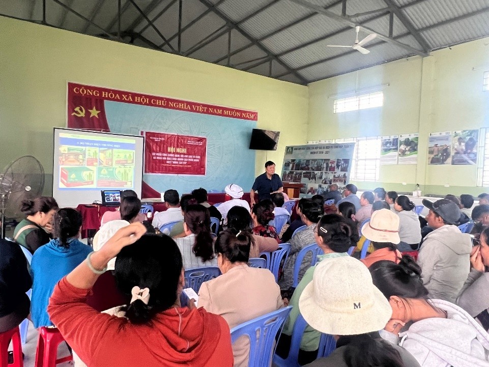 Một lớp tập huấn cho các xã viên Măng tây Tuấn Tú Một lớp tập huấn cho các xã viên Măng tây Tuấn Tú