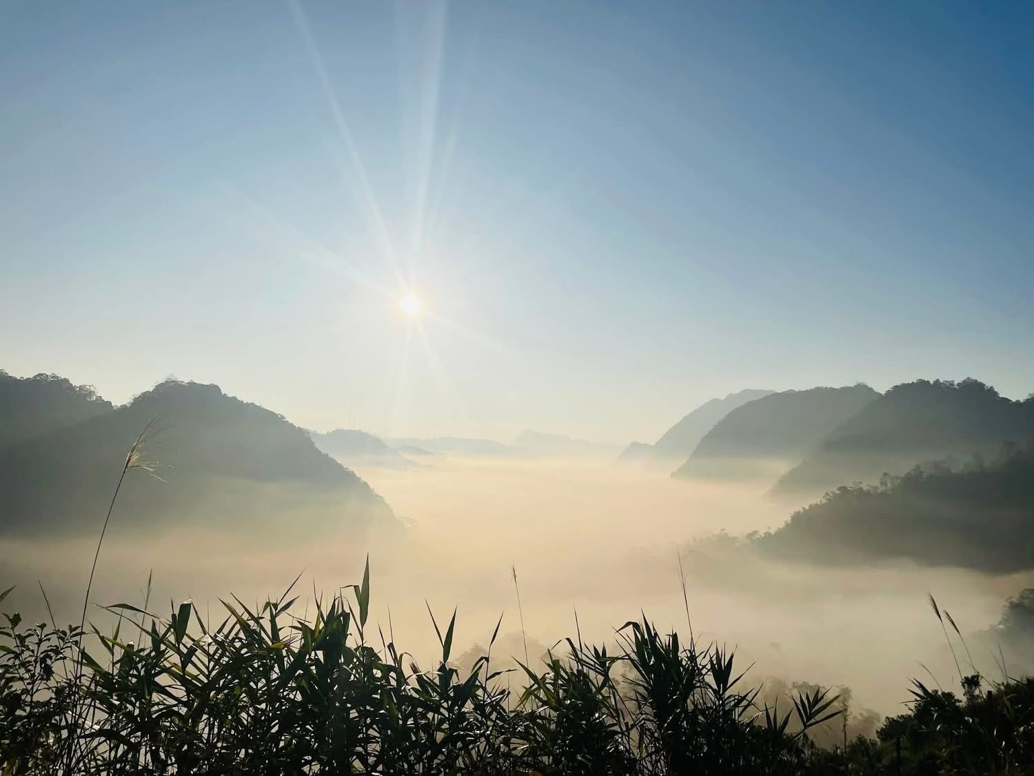 Săn mây trên “nóc nhà” xứ Mường Bi