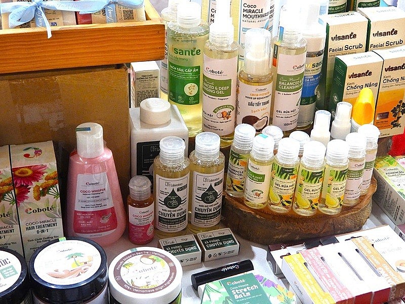 Dầu ủ tóc, xà phòng đạt chứng nhận OCOP từ thương hiệu Coboté thu hút khách hàng quan tâm đến sản phẩm chăm sóc cá nhân an toàn, có nguồn gốc từ thiên nhiên