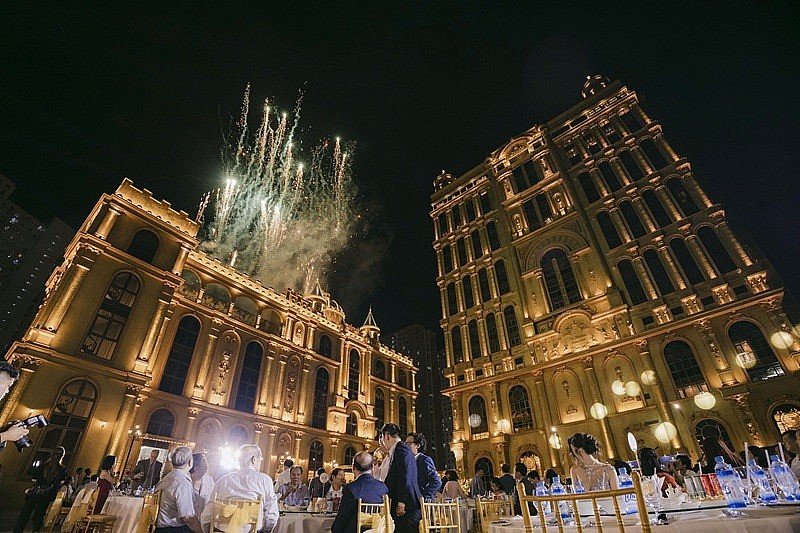 Khách sạn LaChateau tại số 5 Võ Văn Kiệt, Phường Phú Định, kỳ vọng sẽ mang lại “cú hích” cho ngành du lịch phía Tây TP. HCM Khách sạn LaChateau tại số 5 Võ Văn Kiệt, Phường Phú Định, kỳ vọng sẽ mang lại “cú hích” cho ngành du lịch phía Tây TP. HCM