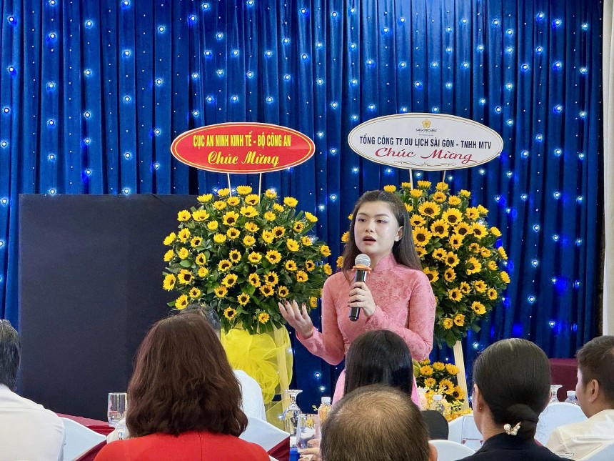 Bà Nguyễn Cẩm Tú, Giám đốc Trung tâm Xúc tiến Du lịch TP. HCM khẳng định, ngành du lịch Thành phố năm 2026 sẽ chuyển mình từ tư duy “cung cấp điểm đến” sang “kể câu chuyện thương hiệu”