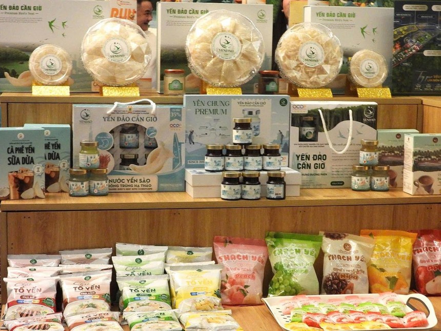 Được khai thác từ Khu dự trữ sinh quyển rừng ngập mặn, Yến Đảo Cần Giờ là trở thành thương hiệu cao cấp, uy tín, đạt chứng nhận OCOP 4 sao