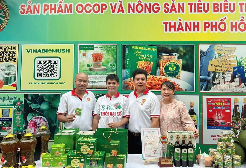 Dù đối mặt rào cản tiêu chuẩn khắt khe cùng chi phí kiểm nghiệm đắt đỏ nhưng anh Tài vẫn tin rằng, khát vọng đưa nấm Việt vươn tầm quốc tế chẳng phải giấc mơ xa vời