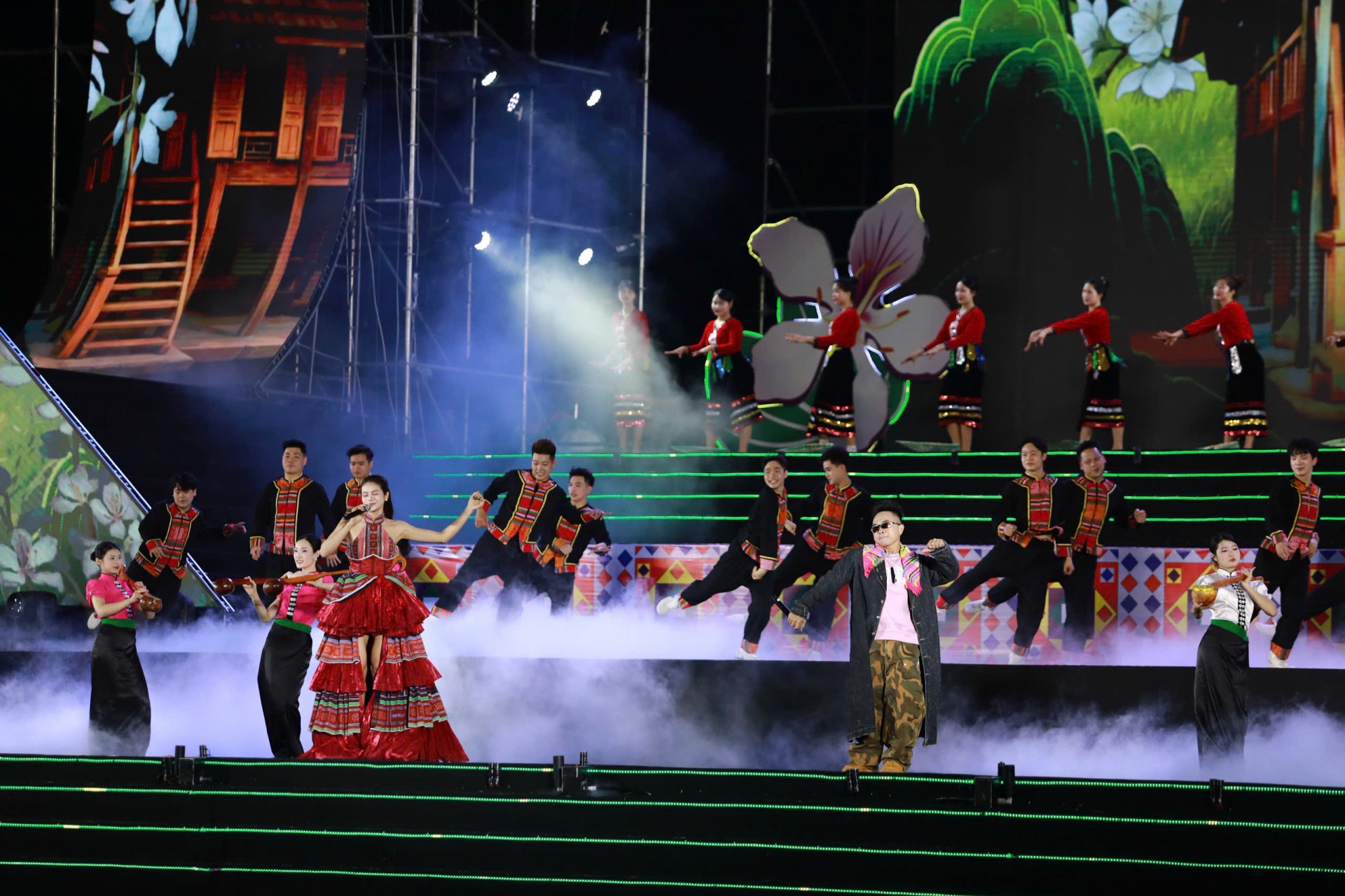 Khai hội Hoa Ban 2026: Khát vọng vươn mình từ miền cực Tây