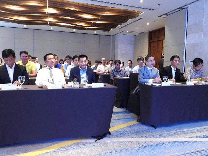 Các chuyên gia đã cùng nhau tìm lời giải cho bài toán năng lực cạnh tranh, đồng thời công bố một số thông tin về chuỗi Triển lãm quốc tế Agri Vietnam và BioTech Vietnam 2026, dự kiến tổ chức vào tháng 6 tới