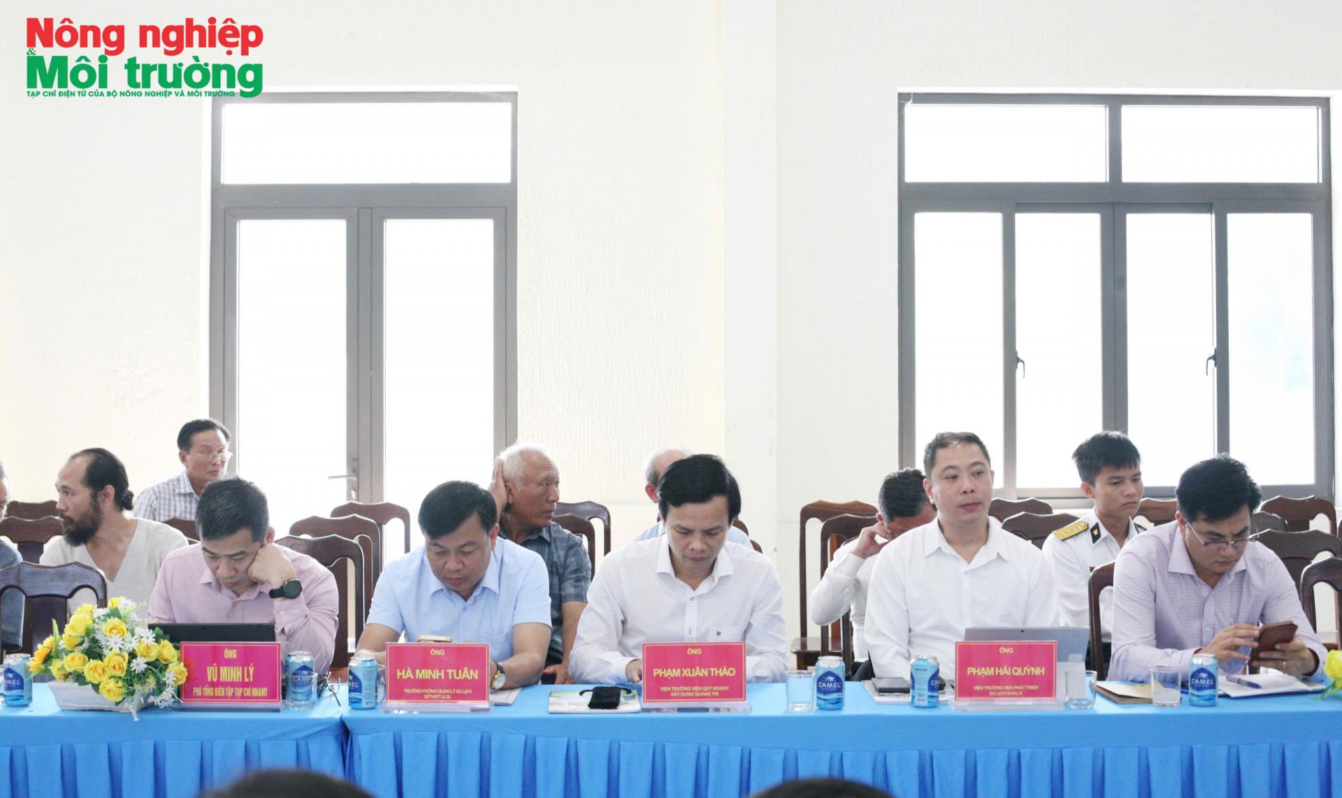 Các đại biểu, nhà khoa học và doanh nghiệp tham dự hội thảo