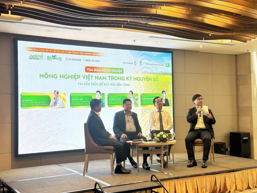 Các chuyên gia đã cùng nhau tìm lời giải cho bài toán năng lực cạnh tranh, đồng thời công bố một số thông tin về chuỗi Triển lãm quốc tế Agri Vietnam và BioTech Vietnam 2026, dự kiến tổ chức vào tháng 6 tới