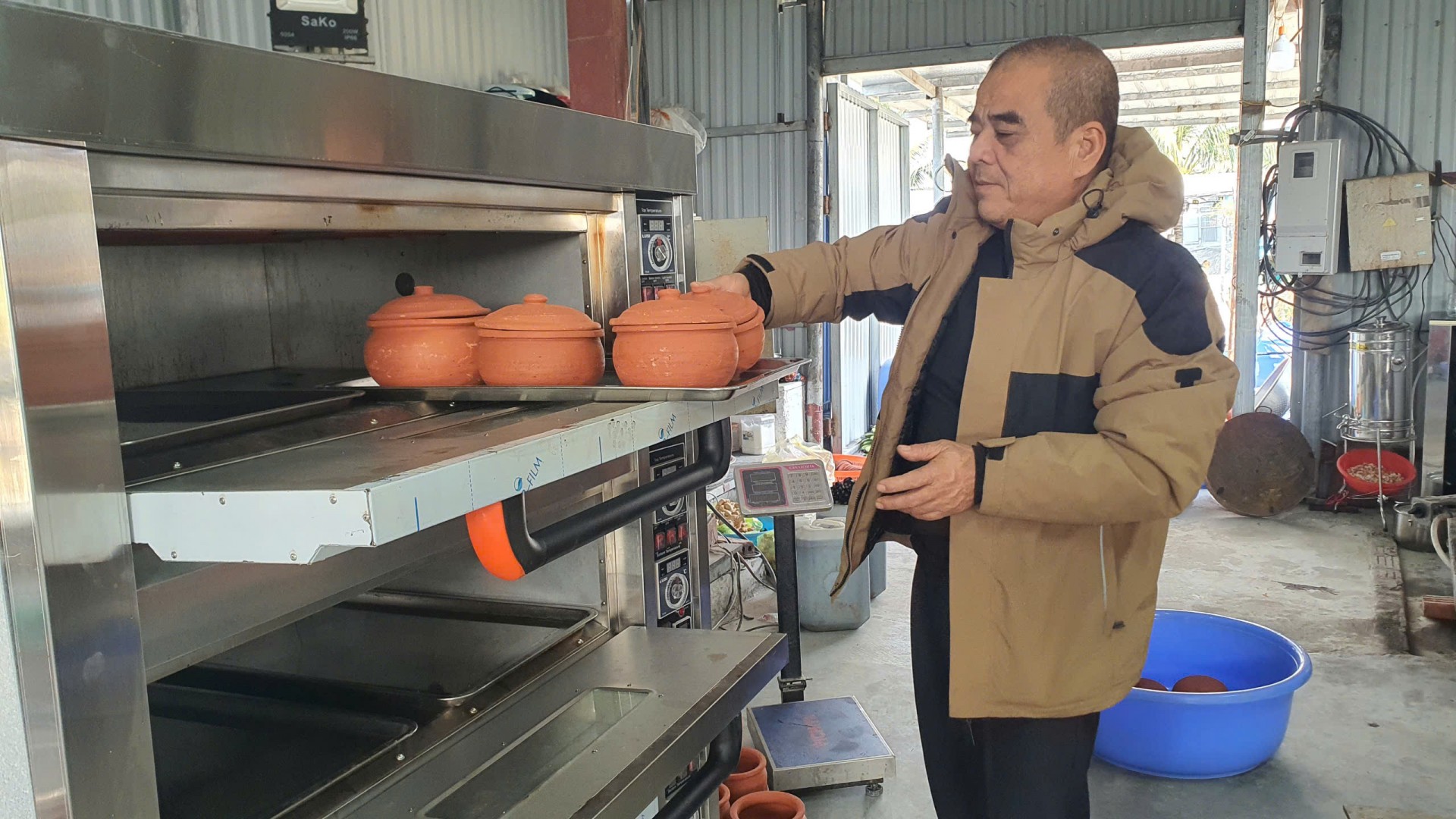 Đưa cá kho của nông dân Hải Phòng thành sản phẩm OCOP chất lượng Đưa cá kho của nông dân Hải Phòng thành sản phẩm OCOP chất lượng