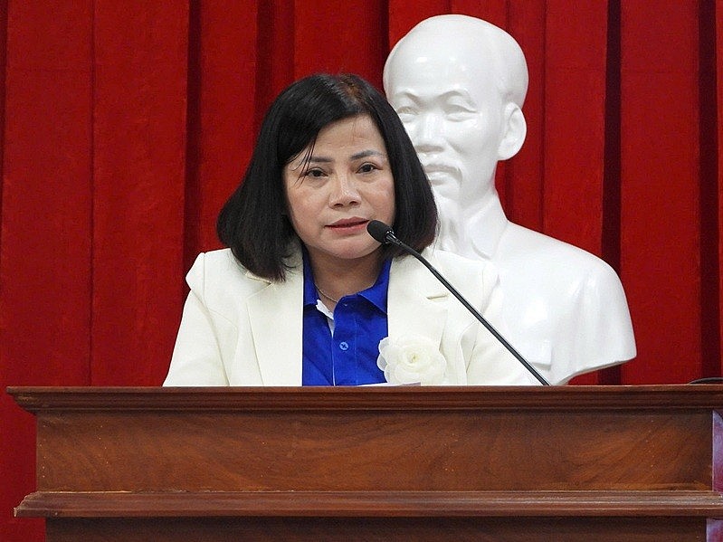 Bà Lê Thị Ánh Tuyết, Phó Giám đốc Sở Nông nghiệp và Môi trường TP. Đồng Nai phát biểu chỉ đạo tại hội thảo Bà Lê Thị Ánh Tuyết, Phó Giám đốc Sở Nông nghiệp và Môi trường TP. Đồng Nai phát biểu chỉ đạo tại hội thảo