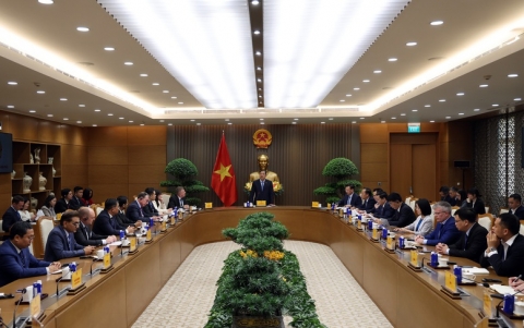 pho thu tuong thuong truc pham gia tuc lam viec voi hoi dong nang luong gio toan cau