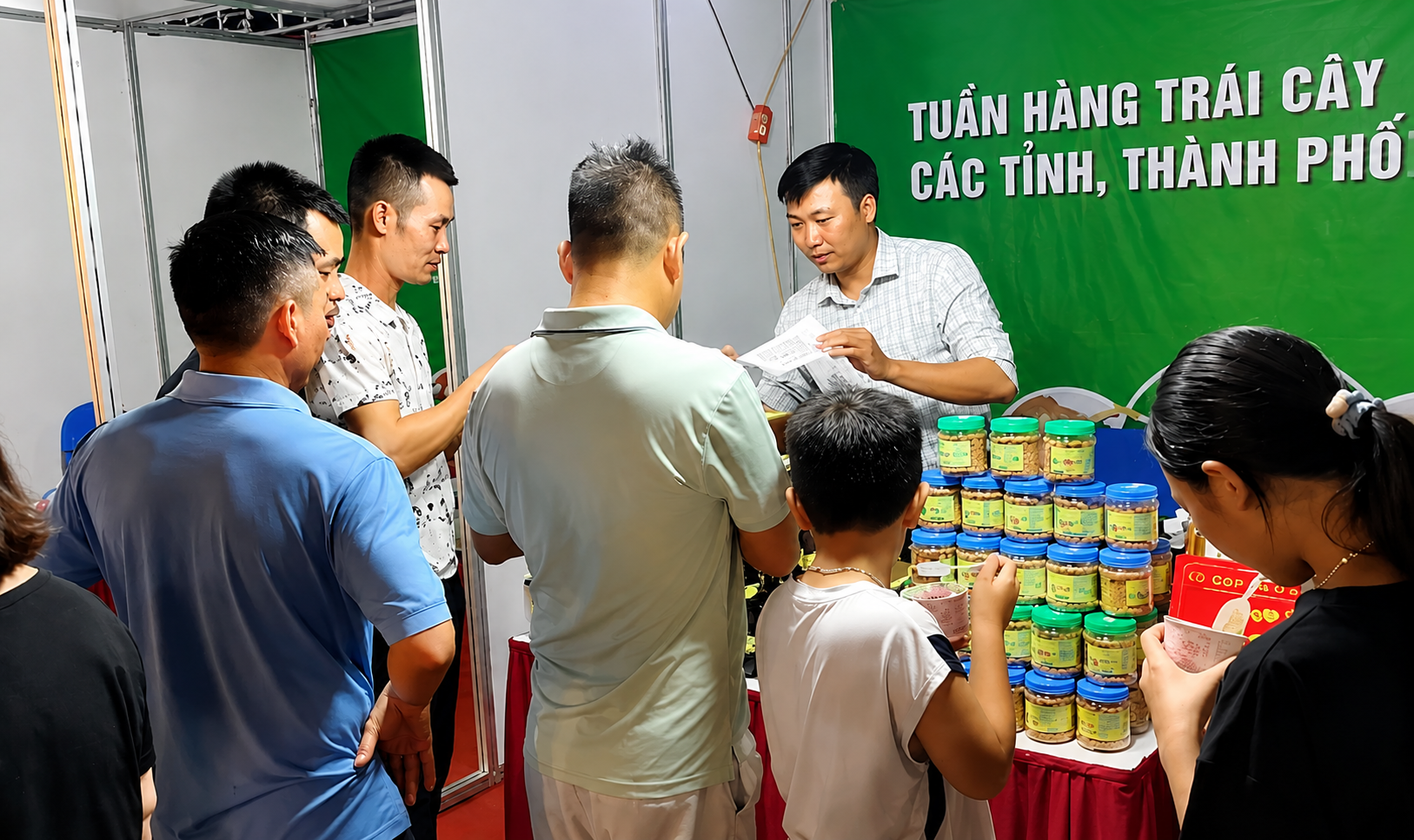 mat ong tuan minh gia tri that cho nguoi tieu dung
