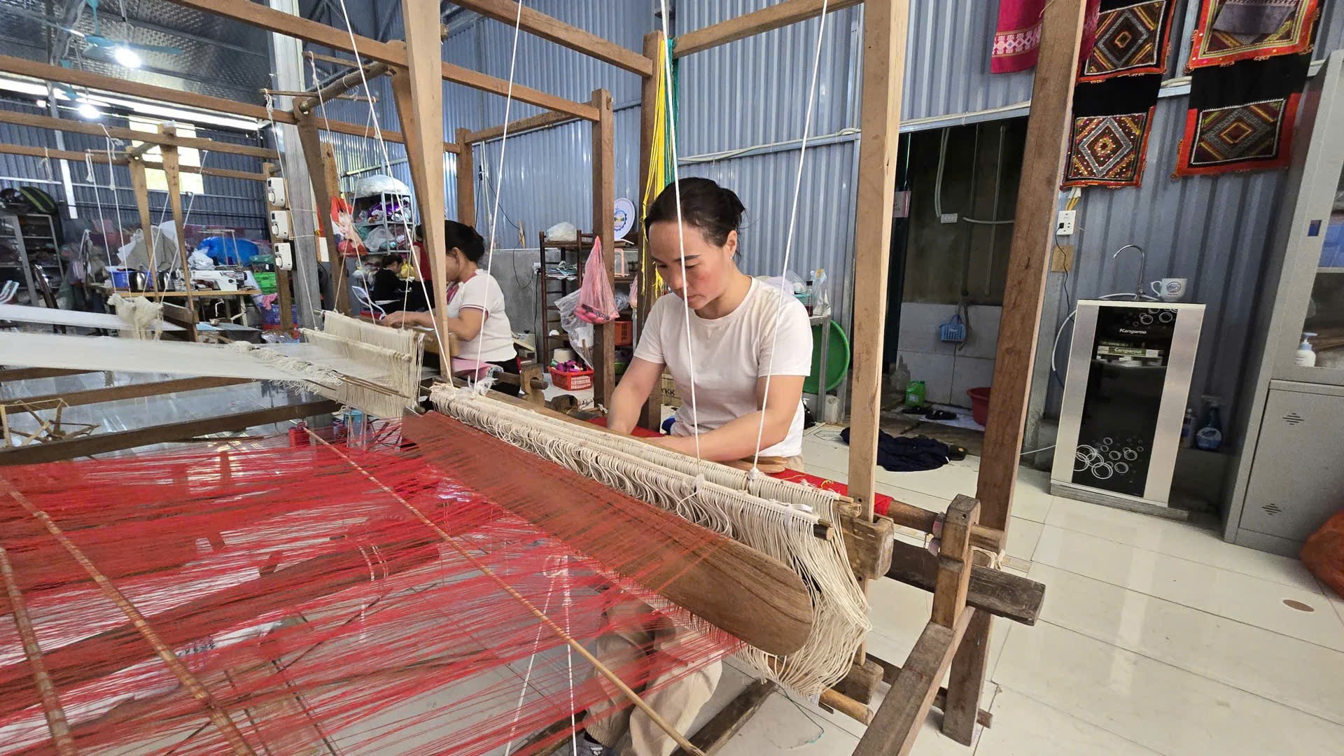 Tiếng thoi đưa trở lại: Giữ hồn thổ cẩm Mường ở vùng cao Phú Thọ