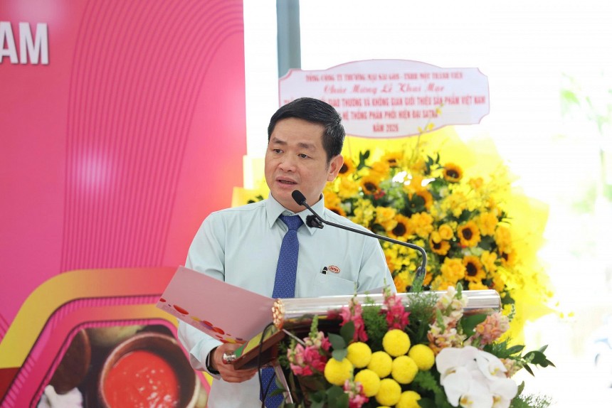 Ông Lâm Quốc Thanh, Tổng Giám đốc SATRA cho biết, đơn vị sẽ tận dụng mạng lưới phân phối rộng lớn để hỗ trợ nông sản vùng miền, sản phẩm OCOP tiêu thụ, tiếp cận người tiêu dùng
