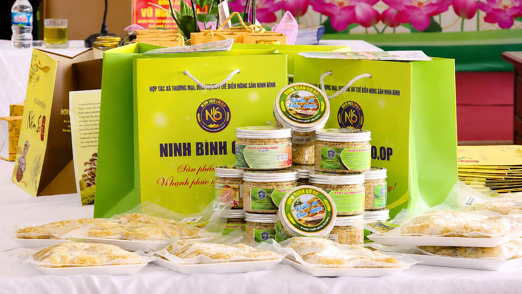 àng năm, tỉnh tổ chức đánh giá, phân hạng sản phẩm OCOP theo phân cấp được quy địnH