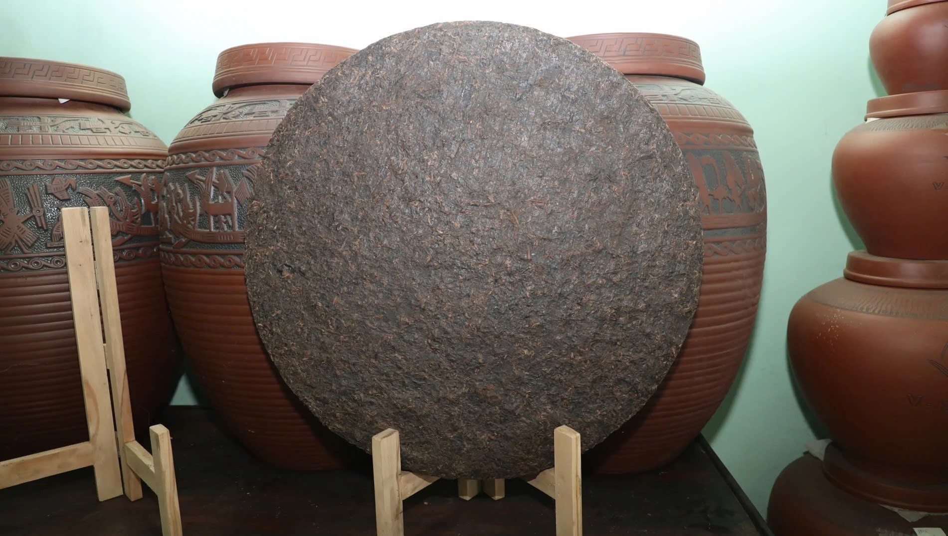 Người đưa trà Shan tuyết Suối Tọ “tăng giá theo thời gian” Người đưa trà Shan tuyết Suối Tọ “tăng giá theo thời gian”
