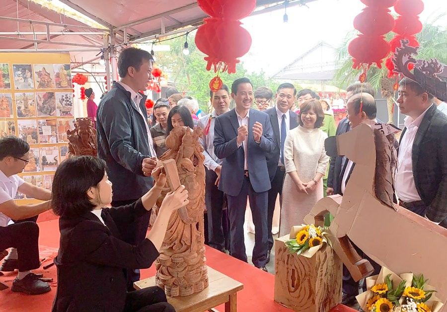 Hành trình từ làng nghề đến thị trường toàn cầu
