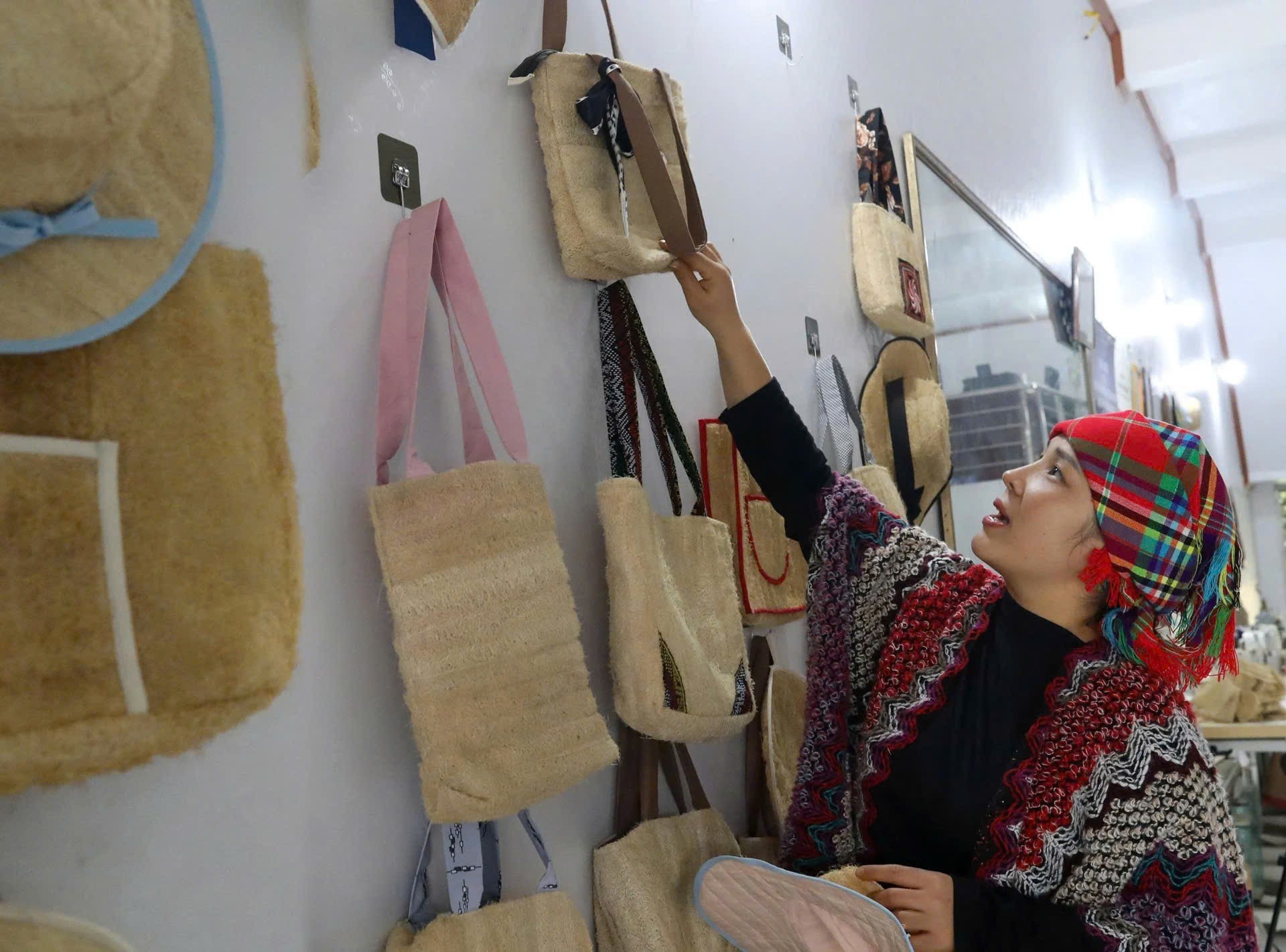 Creating livelihoods for indigenous women from... Loofah Creating livelihoods for indigenous women from... Loofah