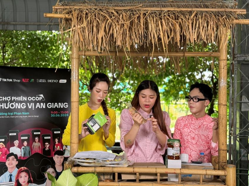 Đổi “quảng cáo” lấy “chuyện thật”: Đường tắt để OCOP xây niềm tin Đổi “quảng cáo” lấy “chuyện thật”: Đường tắt để OCOP xây niềm tin