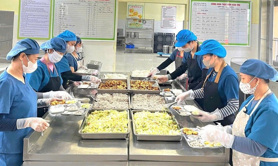 Hà Nội siết quản lý nguồn gốc thực phẩm phục vụ bữa ăn bán trú bằng nền tảng số