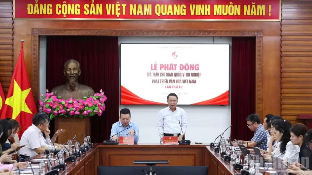 Phát động Giải Báo chí toàn quốc “Vì sự nghiệp phát triển Văn hóa Việt Nam” lần thứ tư Phát động Giải Báo chí toàn quốc “Vì sự nghiệp phát triển Văn hóa Việt Nam” lần thứ tư