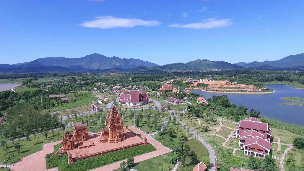 Tái hiện Lễ hội Thắk Côn tại Làng Văn hóa - Du lịch các dân tộc Việt Nam Tái hiện Lễ hội Thắk Côn tại Làng Văn hóa - Du lịch các dân tộc Việt Nam