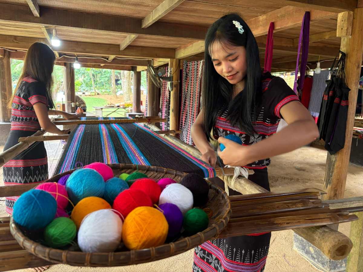 Tái hiện Lễ hội Thắk Côn tại Làng Văn hóa - Du lịch các dân tộc Việt Nam Tái hiện Lễ hội Thắk Côn tại Làng Văn hóa - Du lịch các dân tộc Việt Nam
