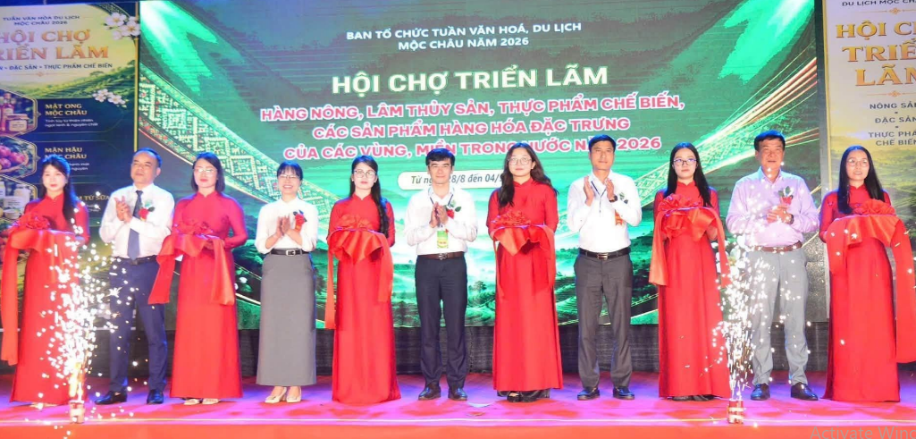 Mộc Châu đón Tết Độc lập với không gian hội tụ đặc sản vùng miền