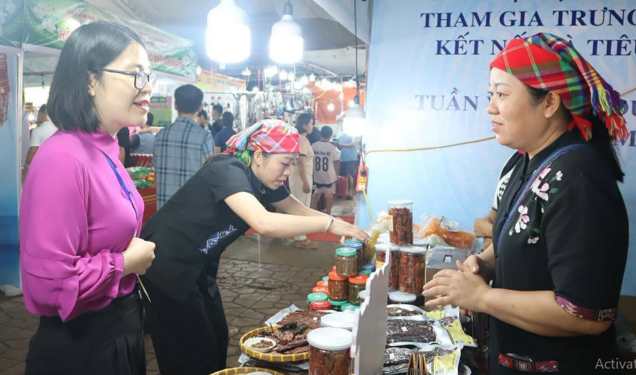 Mộc Châu đón Tết Độc lập với không gian hội tụ đặc sản vùng miền
