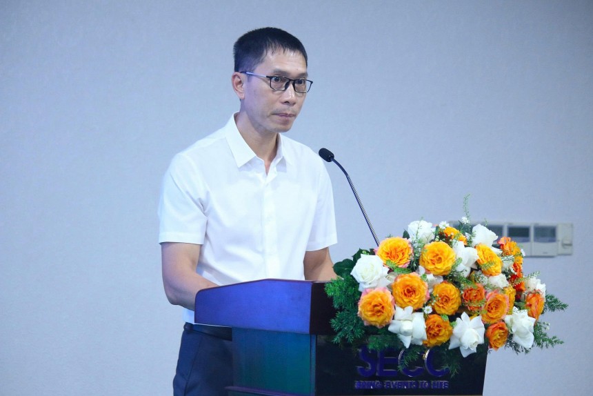 Ông Nguyễn Chu Thu, Phó Giám đốc Sở Văn hóa, Thể thao và Du lịch tỉnh Thái Nguyên phát biểu tại hội nghị Ông Nguyễn Chu Thu, Phó Giám đốc Sở Văn hóa, Thể thao và Du lịch tỉnh Thái Nguyên phát biểu tại hội nghị