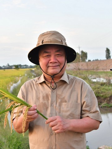 buoc qua loi nguyen tren canh dong sinh thai