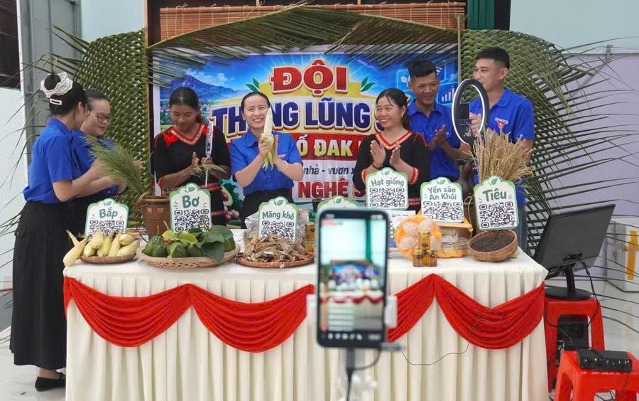 Khi đặc sản quê được đưa lên “chợ số” Khi đặc sản quê được đưa lên “chợ số”