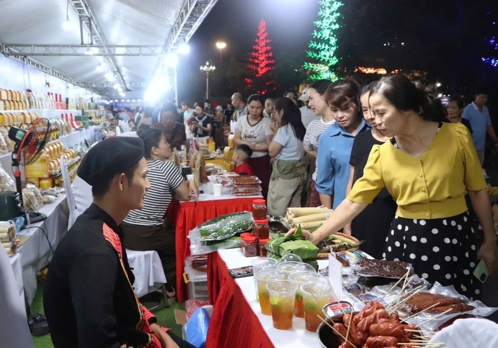 OCOP Lai Châu hút khách tại Y-Fest 2026 OCOP Lai Châu hút khách tại Y-Fest 2026