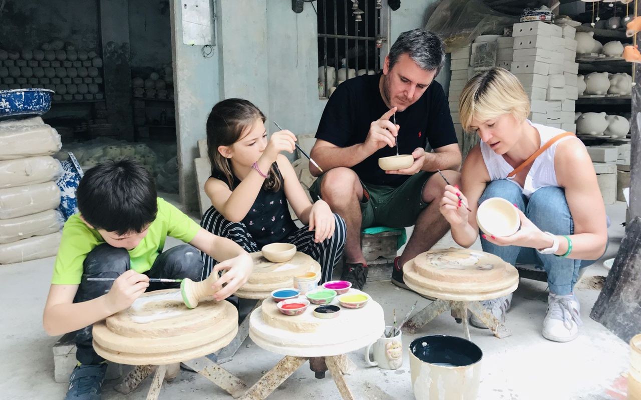 Làm OCOP gốm sứ bằng sáng tạo và câu chuyện làng nghề