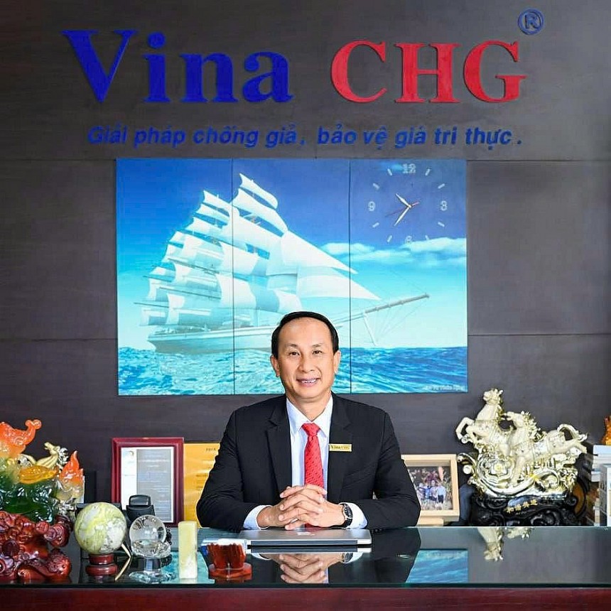 Ông Nguyễn Viết Hồng, Chủ tịch HĐQT kiêm Tổng Giám đốc Vina CHG Ông Nguyễn Viết Hồng, Chủ tịch HĐQT kiêm Tổng Giám đốc Vina CHG