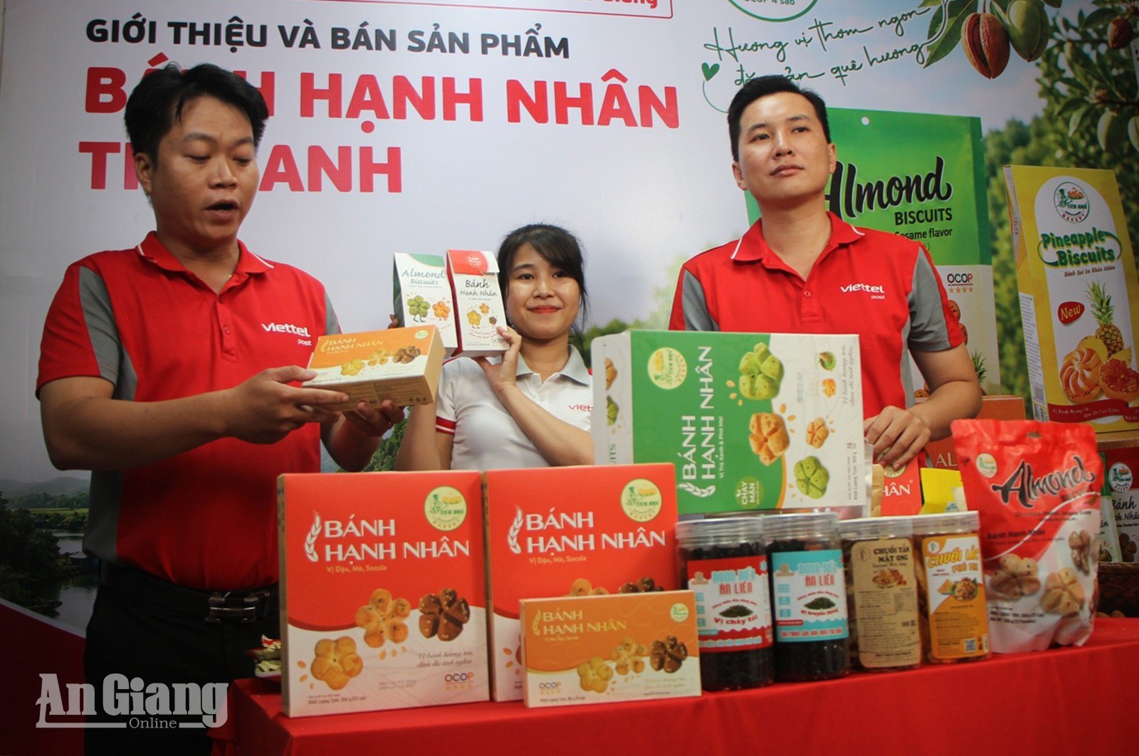 Bánh hạnh nhân OCOP 4 sao Chợ Mới lên sóng TikTok