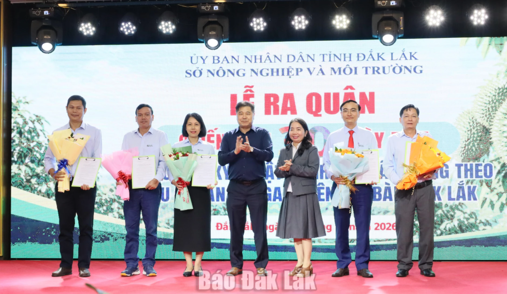 76 lớp tập huấn trồng sầu riêng VietGAP tại Đắk Lắk 76 lớp tập huấn trồng sầu riêng VietGAP tại Đắk Lắk